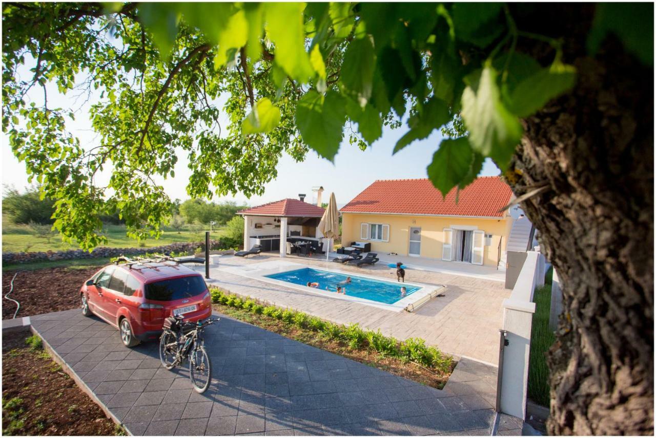 House Mellifera Hotel Razvode Luaran gambar