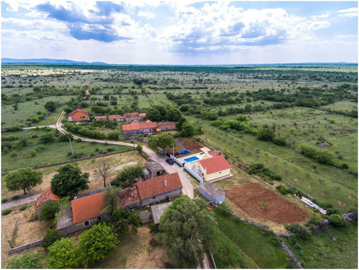 House Mellifera Hotel Razvode Luaran gambar