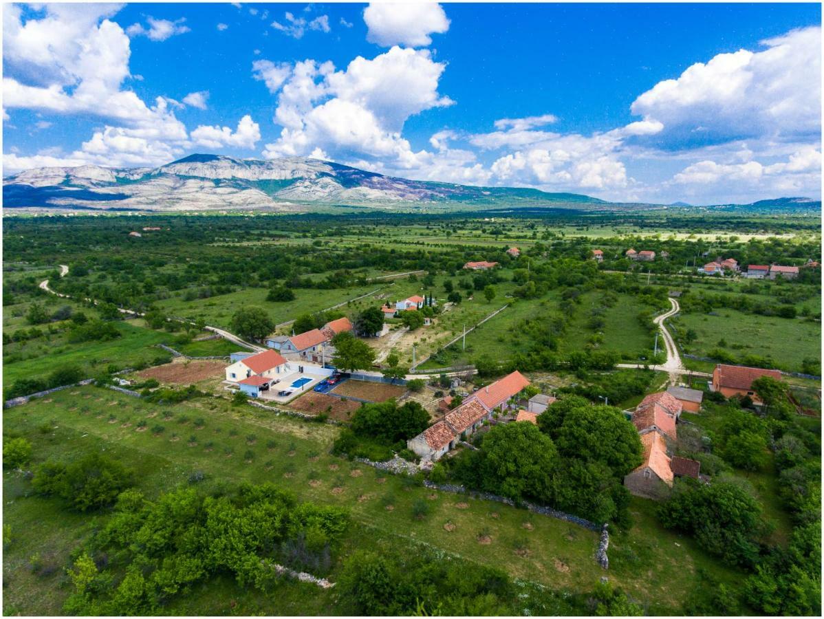 House Mellifera Hotel Razvode Luaran gambar